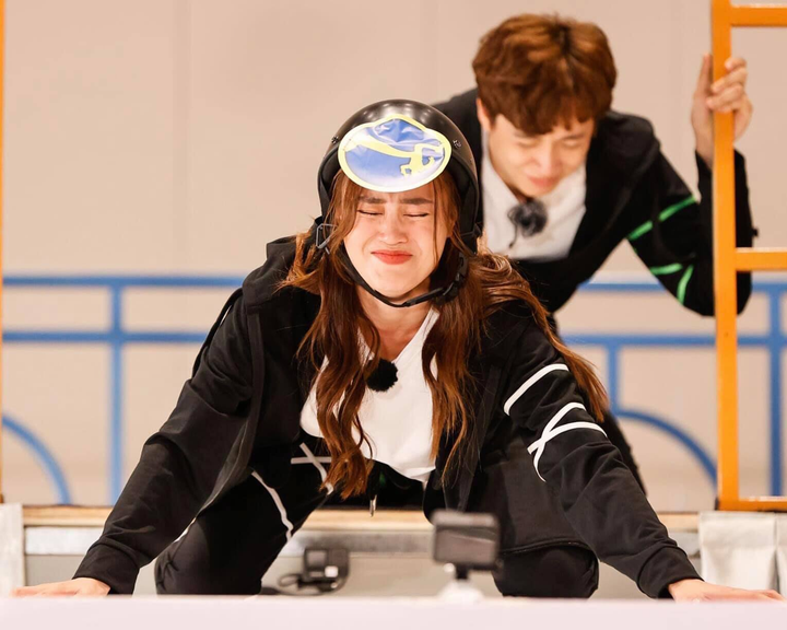 Running Man bị chê nhạt, Lan Ngọc vẫn gây bão với loạt ảnh ‘tự dìm tự chìm’ - 4