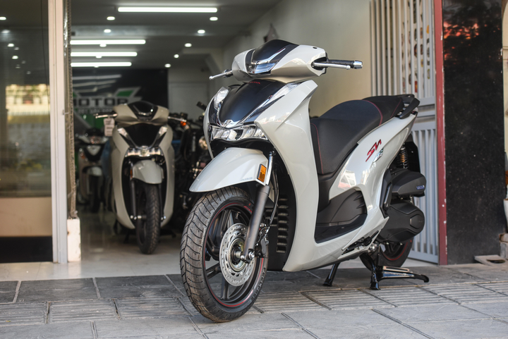 Chi tiết Honda SH 350i Thể thao tại Hà Nội - 4