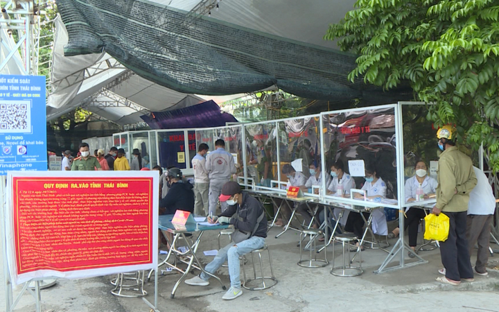 Thông tin người từ 'vùng xanh' của Hà Nội được vào Thái Bình là chưa chính xác - 1
