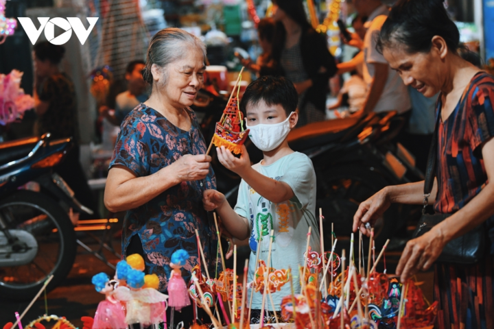 Thời tiết Tết Trung thu: Cả 3 miền mưa dông cục bộ - 1