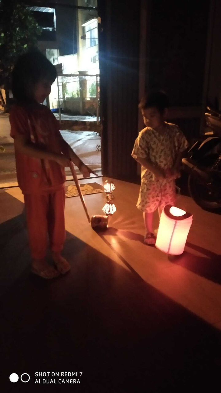 Dân mạng thi nhau check-in Trung thu bên chiếc lồng đèn tự chế huyền thoại - 7