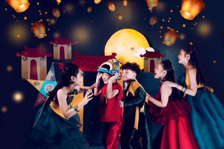 Cháu trai ca sĩ Ngọc Sơn hoá chú Cuội trong bộ ảnh đón Trung thu 2021 - 11