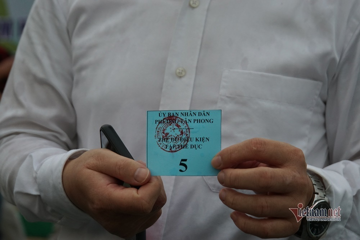 Quận đầu tiên của TP.HCM cho người dân ra công viên tập thể dục - 2