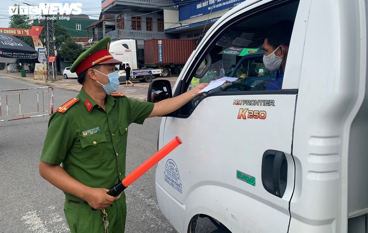 Quảng Ngãi xuất hiện chùm ca bệnh mới là 3 người trong một gia đình - 1