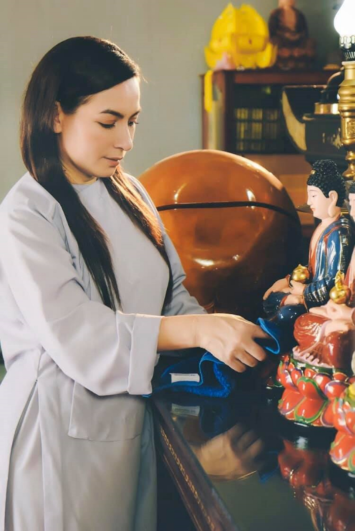 Sức khỏe Phi Nhung khả quan sau hơn 1 tháng điều trị COVID-19 - 1