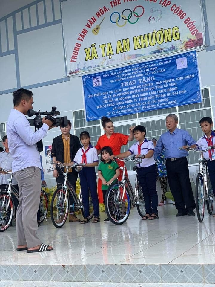 Vì 1 cơn bão, Phi Nhung làm từ thiện hơn 20 năm: Số tiền đầu tiên gây bất ngờ - 2