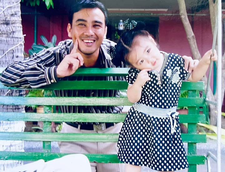 Vợ Quyền Linh khoe loạt ảnh chụp chồng con trong hơn 10 năm - 5