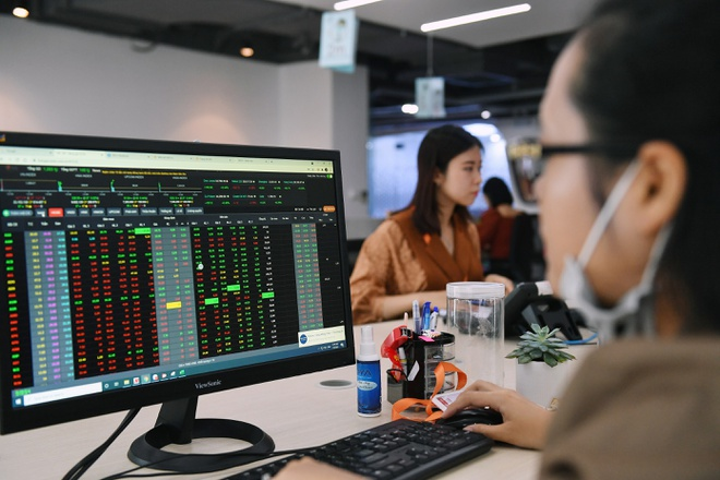 Ủy ban CKNN: Sẽ thanh tra các trường hợp nghi thao túng, làm giá cổ phiếu - 1