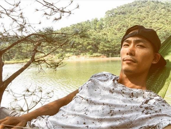 Diễn viên đóng Khánh trọc phim 'Hương vị tình thân' tự nhận mình là trai hư - 4