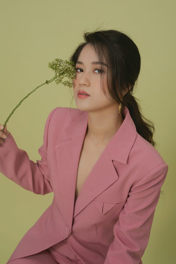 Mẹ Lâm Vỹ Dạ từng là á hậu, nhan sắc kiêu sa