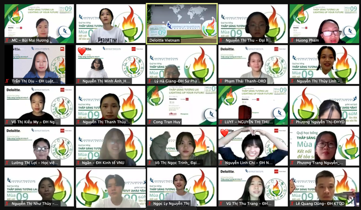 ‘Thắp sáng tương lai’ cho 160 sinh viên giàu nghị lực - 1