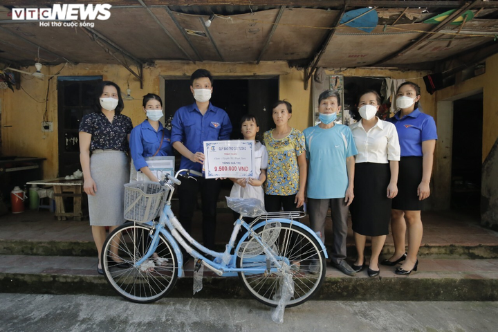 Độc giả VTC News ủng hộ 34 triệu cho học sinh nghèo không có máy tính học online - 2