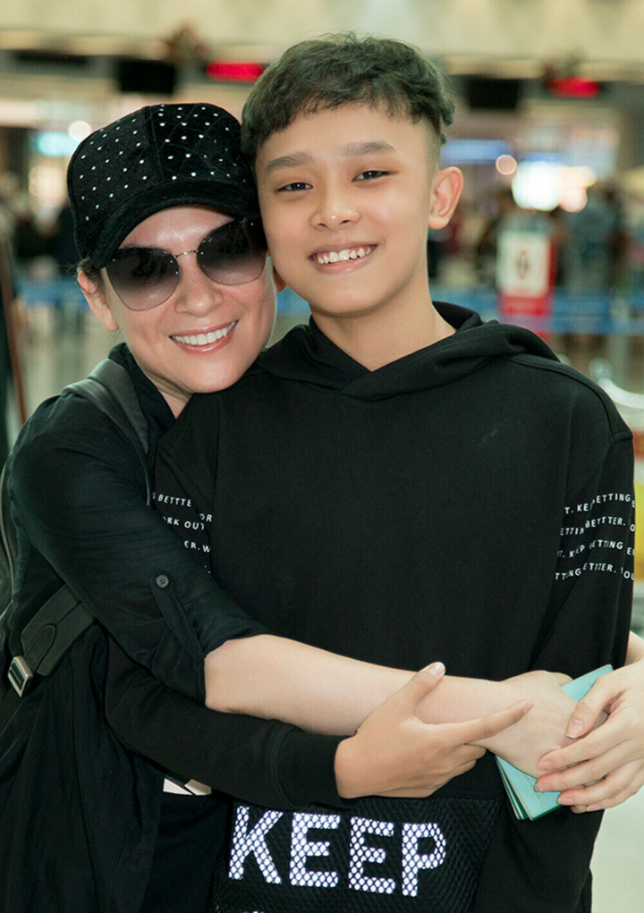 Loạt khoảnh khắc thân như ruột thịt giữa Phi Nhung và Hồ Văn Cường - 8