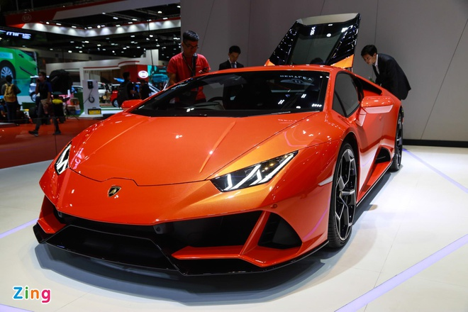 Lamborghini Huracan EVO đầu tiên tại Việt Nam - 2