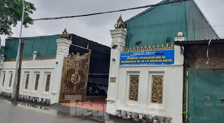 Môi giới tất bật dẫn khách xem đất sau nới lỏng giãn cách - 4