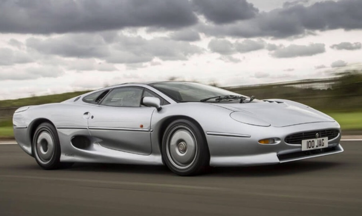 Những mẫu xe có đèn pha cụp-xòe quyến rũ nhất thế giới - 10