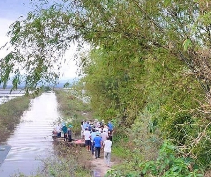 Quảng Bình: Đi đánh cá, 2 người bị sét đánh tử vong - 1