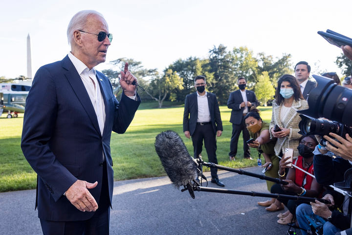 Nhà Trắng thừa nhận ông Biden khó chịu với việc báo chí Mỹ đặt câu hỏi lạc đề - 1