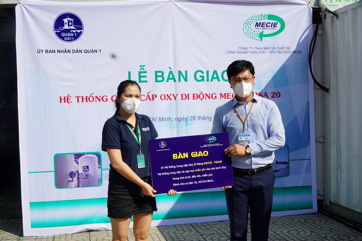 TP.HCM: Quận 1 tiếp nhận hệ thống sản xuất oxy y tế từ không khí tự nhiên - 1