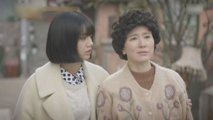 Tâm tình: Bố mất đột ngột, mẹ có những biểu hiện lạ khiến em lo sợ - 1