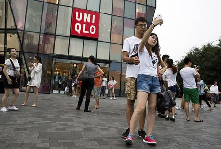 Dịch vụ 'Bạn trai một ngày' ở Trung Quốc: 350 nghìn đồng một lần nắm tay - 1