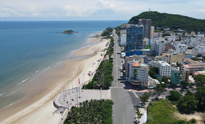 Dự kiến mở lại sau '4 tháng đóng băng', ngành du lịch Vũng Tàu lo thiếu nhân lực - 1