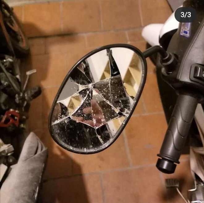 Thấy xe bỗng được dán bao lì xì kèm xấp tiền lẻ, ‘tâm thư’ bên trong gây bất ngờ - 3