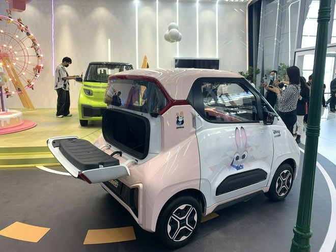 Khám phá mẫu ô tô điện 2 chỗ, giá chỉ 210 triệu đồng - 4