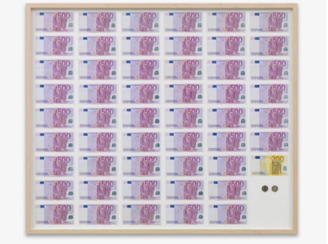 Bảo tàng nhờ lồng 2 tỷ tiền mặt vào tác phẩm, nghệ sỹ gửi trả 2 tấm bảng trắng - 2