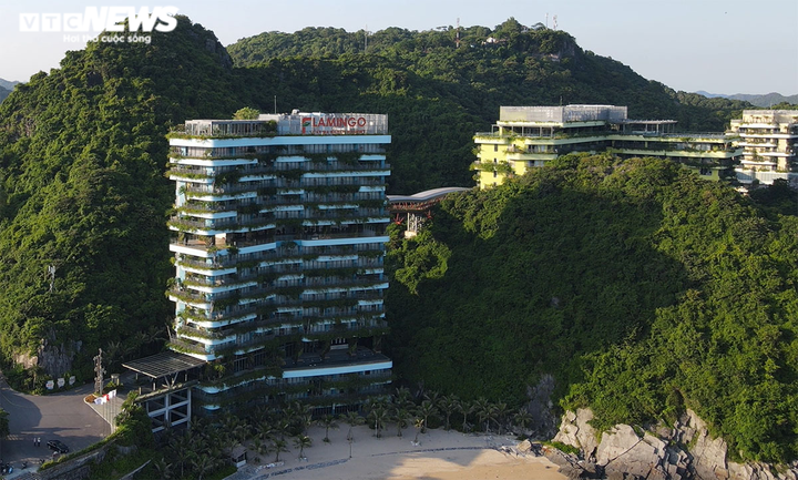 Ảnh: Cát Bà vắng lặng, đìu hiu trước ngày Hải Phòng mở cửa đón khách nội tỉnh - 4