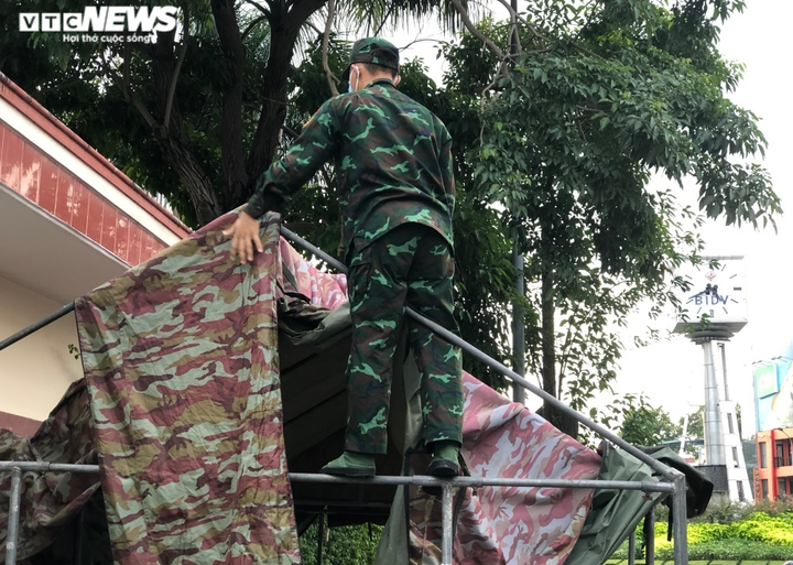 Ảnh: TP.HCM gỡ toàn bộ chốt kiểm soát dịch trong nội thành - 3