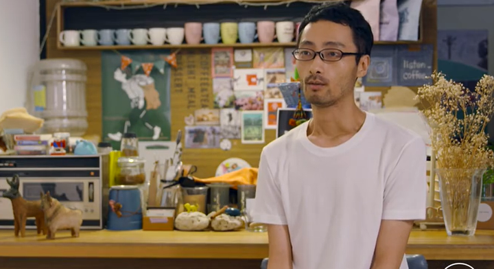 Anh chàng kỳ lạ chỉ đi làm 2 ngày/tuần để hạnh phúc, tìm ăn quả dại vì tiết kiệm - 4