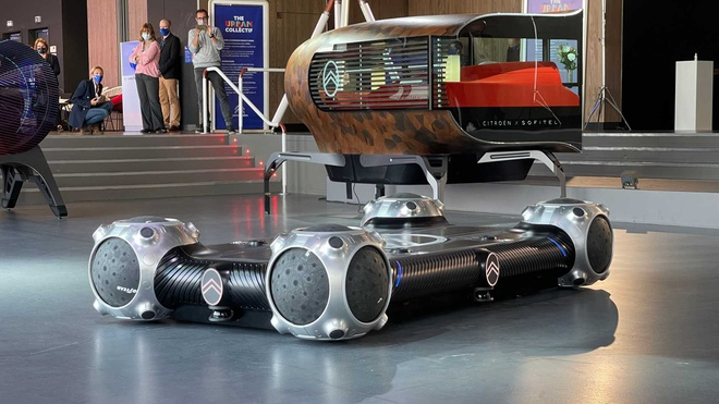 Chiếc xe đặc biệt sử dụng lốp hình cầu - 2