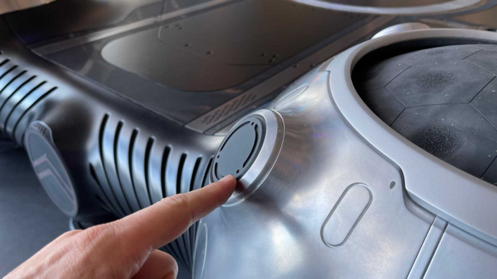 Chiếc xe đặc biệt sử dụng lốp hình cầu - 8