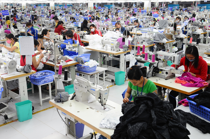 Chuyên gia đề xuất chi mạnh tay hơn để phục hồi kinh tế - 3