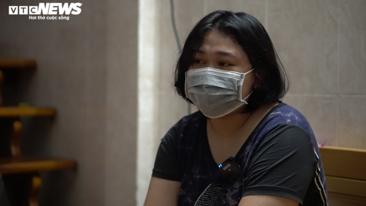 Mẹ mất vì COVID-19, cha bị tai biến, 3 chị em chật vật lo từng bữa ăn - 2