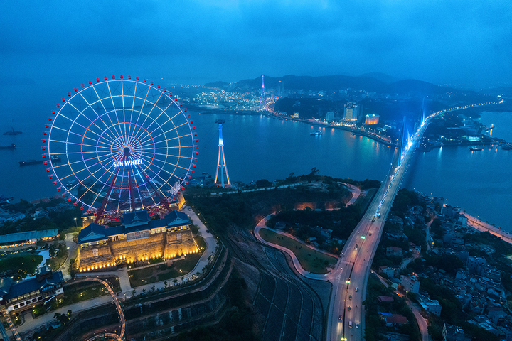 Các thành phố nhớ mong du khách, Hạ Long 'nhớ' bạn theo cách riêng đặc biệt - 1