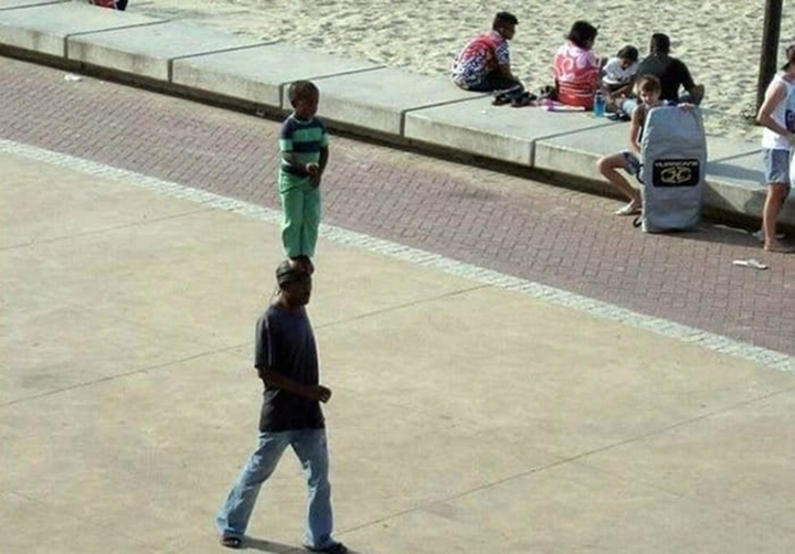 Tròn mắt với loạt ảnh như bước ra từ phim 'Thượng đế cũng phải cười' - 10