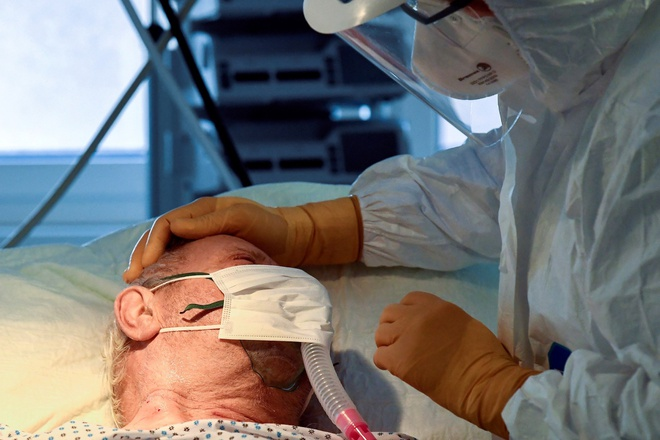 Phát hiện mới về triệu chứng kéo dài của bệnh nhân COVID-19 - 1