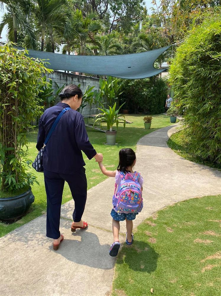 Mẹ chồng quyền lực của sao Việt: Nhà Hà Tăng 'nức tiếng' giới kinh doanh - 3