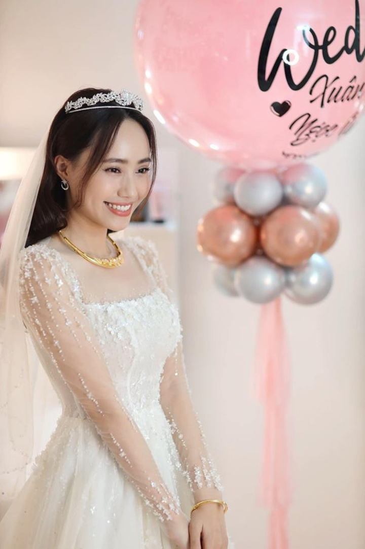 BTV Xuân Anh lấy chồng: Ăn hỏi chỉ 1 tráp, chưa chụp ảnh cưới - 3