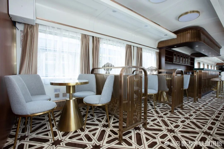 Tàu hỏa Trung Quốc xa hoa như khách sạn 4 sao, giá vé 100 triệu vẫn bán hết - 9