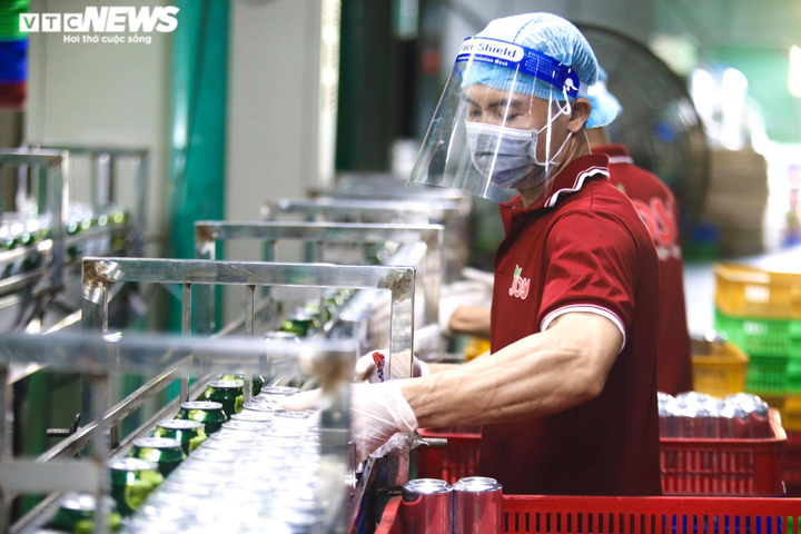 Doanh nghiệp ở TP.HCM và Bình Dương đang 'trầy trật' tìm người lao động - 3