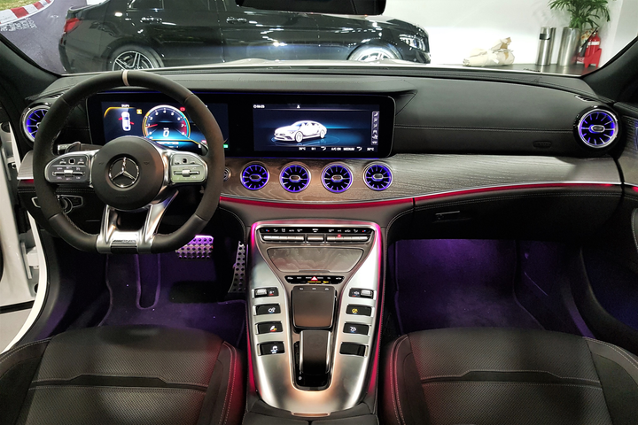 Các lựa chọn sedan thể thao cỡ lớn giá từ 5 tỷ đồng tại Việt Nam - 13