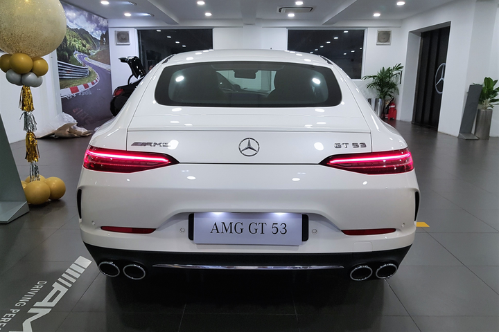 Các lựa chọn sedan thể thao cỡ lớn giá từ 5 tỷ đồng tại Việt Nam - 11