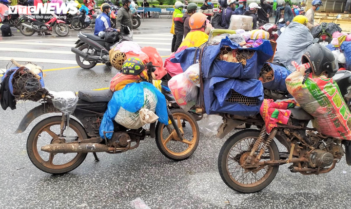 Nghệ An hỗ trợ 500 ngàn đồng/người lao động trở về từ các tỉnh phía Nam - 2