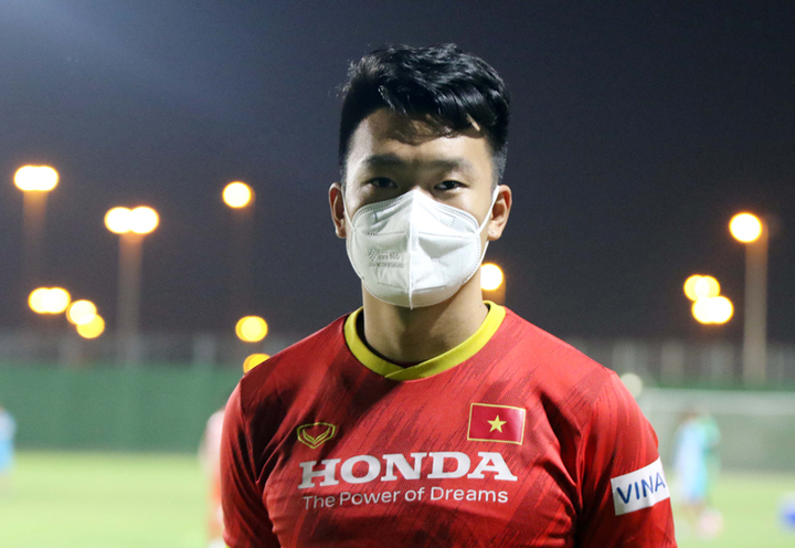 Thành Chung: 'Đấu Trung Quốc, tuyển Việt Nam cần tinh thần thoải mái' - 1