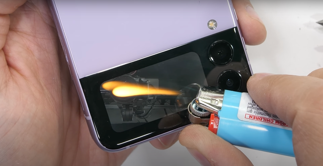 Galaxy Z Flip3 ‘sống tốt’ trước bài kiểm tra về sức chịu đựng - 2
