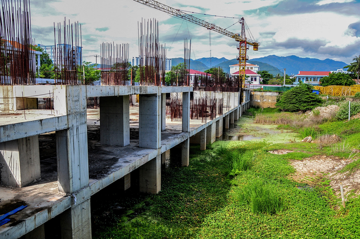 'Đất vàng' bị bỏ hoang la liệt ở Nha Trang - 8