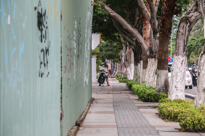 'Đất vàng' bị bỏ hoang la liệt ở Nha Trang - 5